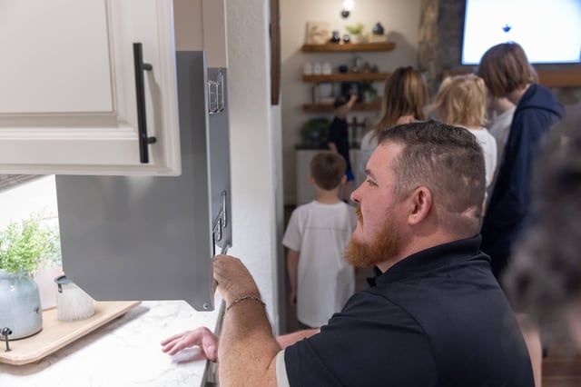 Pull down spice rack kitchen