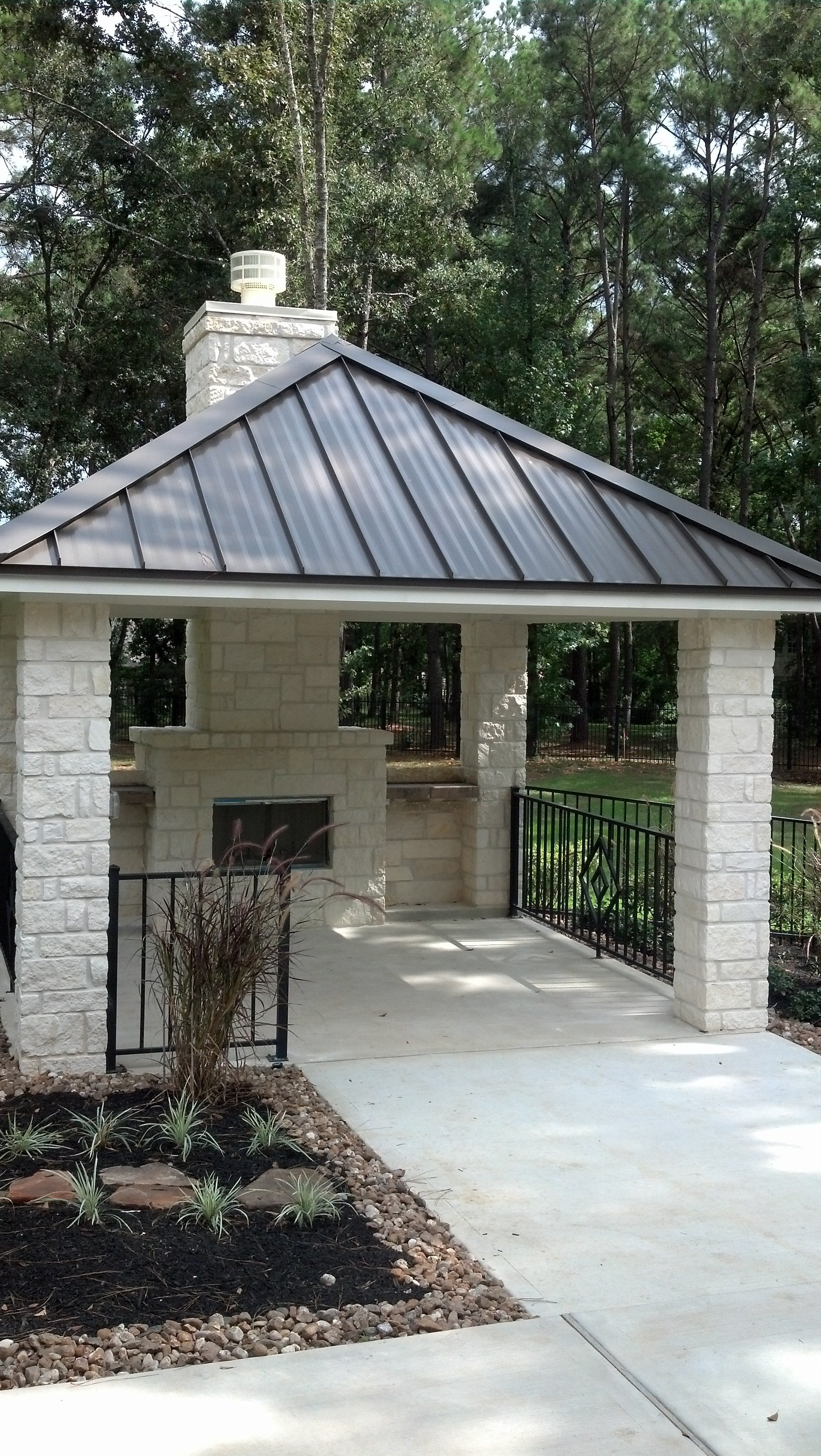 Outdoor_Stone_Gazebo_Kurk_Homes