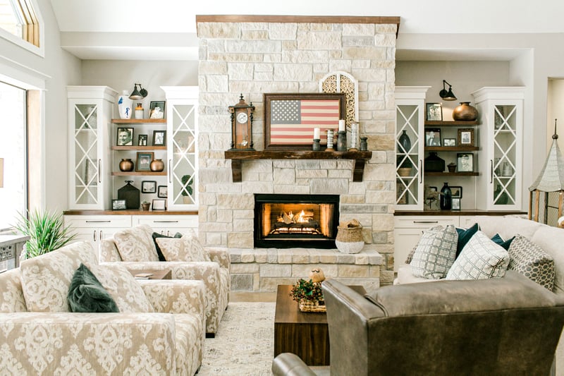 Texas grand ranch fireplace