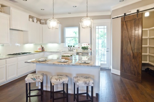 custom farmhouse kitchen