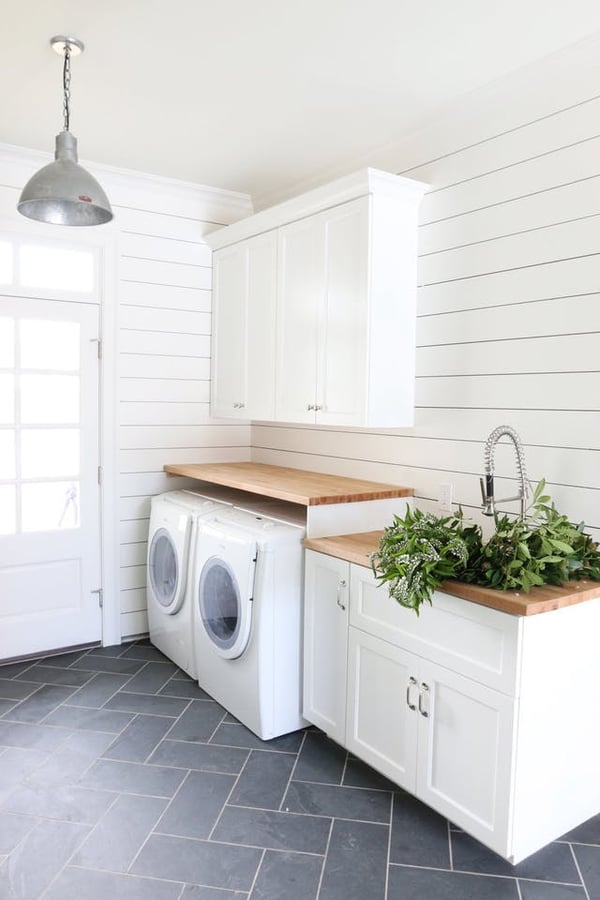 laundry_room_shiplap_walls